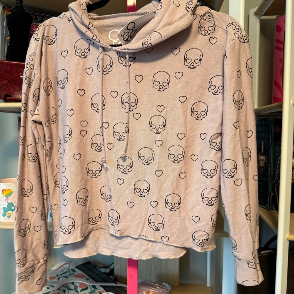 Chaser Pink Skull and Heart Hoodie NWT Size  XS